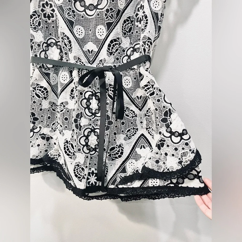 ALEXIS White Guipre Floral Lace Black Ribbon Flutter Off The Shoulder Romper M - Picture 7 of 13